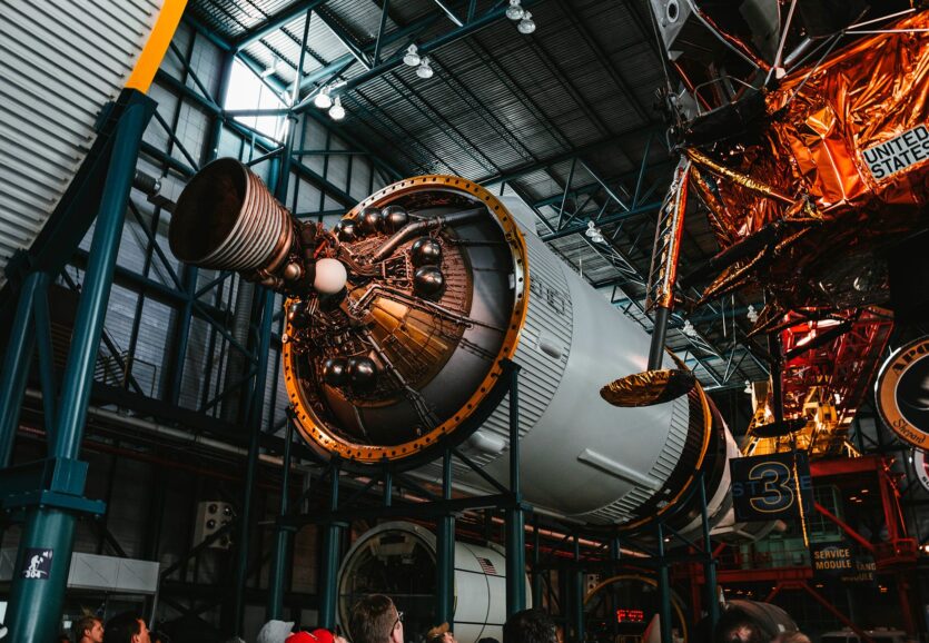 process-building-space-rocket-engine process-building-space-rocket-engine